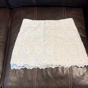 Lily Pulitzer Elegant White eyelet mini Skirt